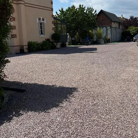 Frühstückspension Cathy D Hotes 3*