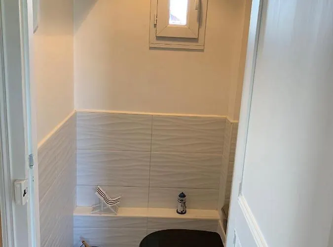 Cathy D Hotes Dives-sur-Mer