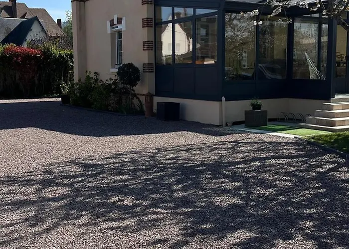 Cathy D Hotes Panzió