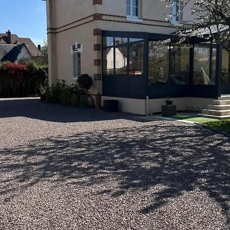 Cathy D Hotes Bed & Breakfast